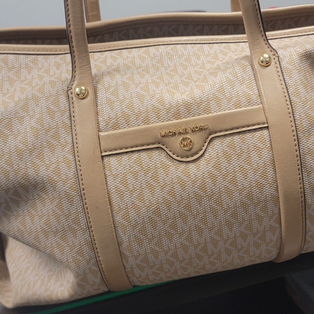 MK purse
